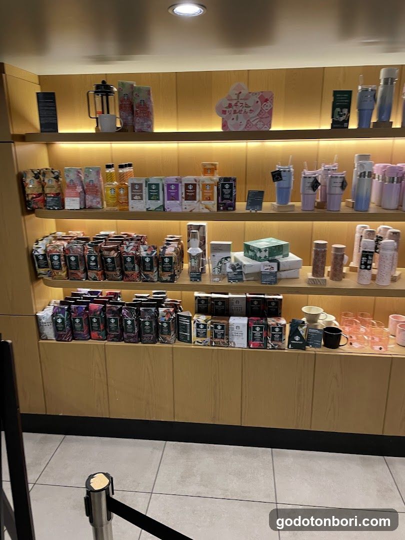 Starbucks Coffee - Osaka Takashimaya B1 West Zone