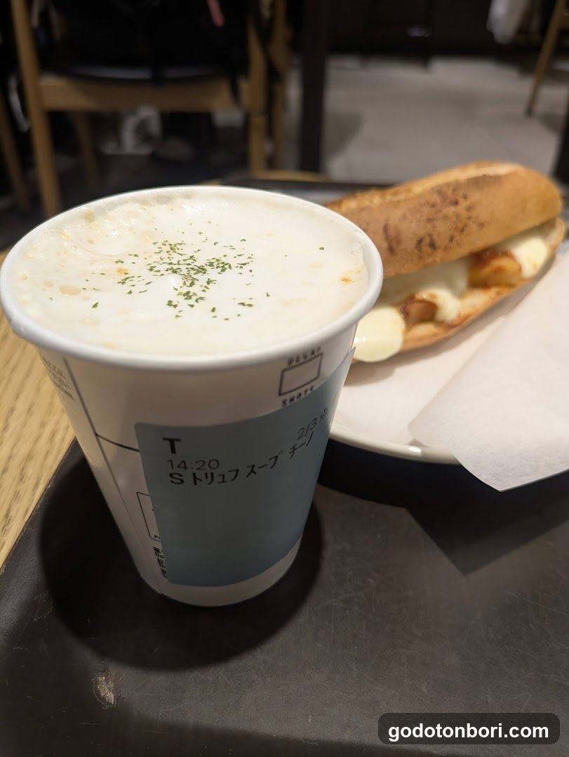 Starbucks Coffee - Osaka Takashimaya B1 West Zone