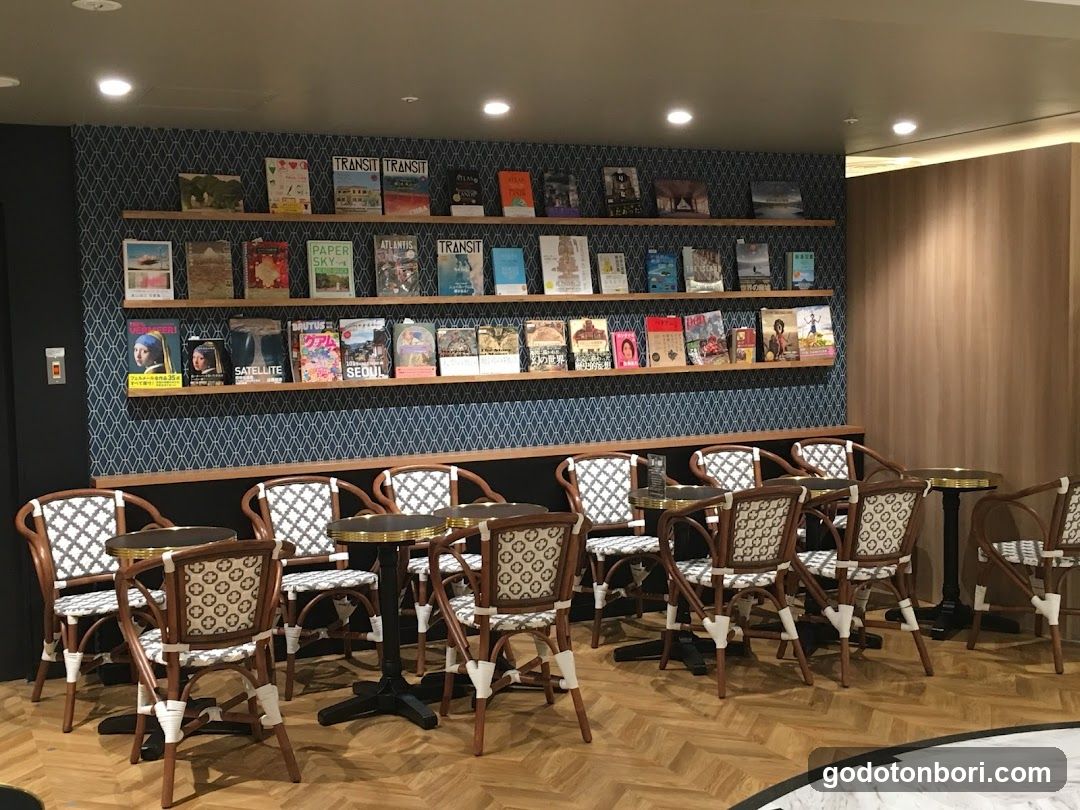 Starbucks Coffee - Osaka Takashimaya B1 West Zone