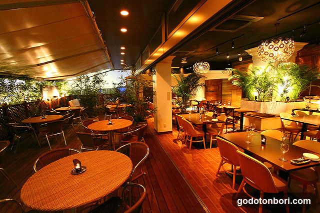 Restaurant & Salon Bar BARKT