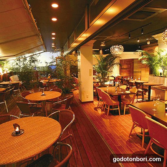 Restaurant & Salon Bar BARKT