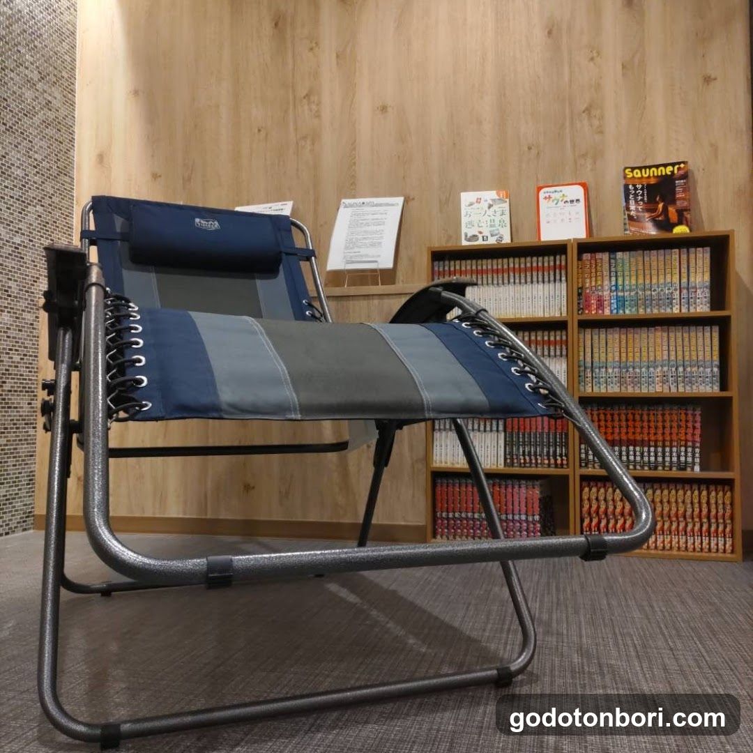 Zero Gravity Chair Display