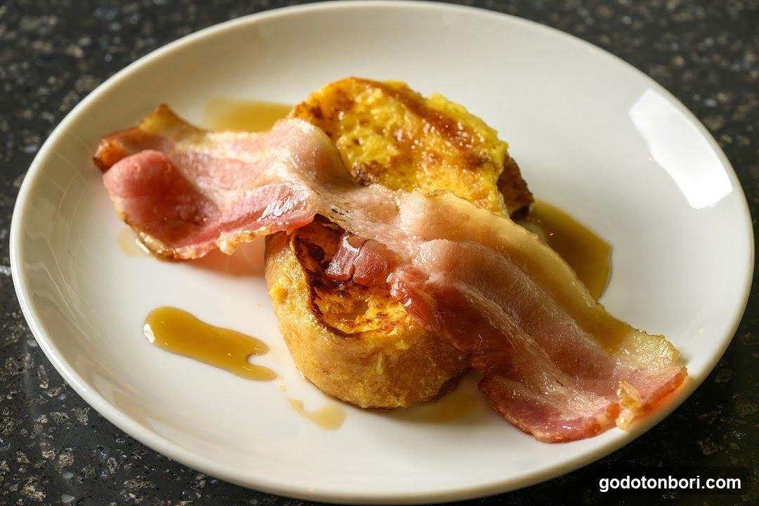 Bacon and French Toast with Syrup