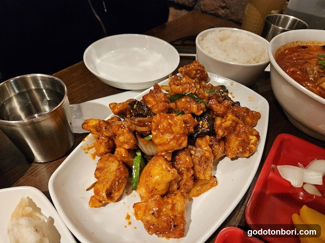 Korean-style Fried Chicken with Side Dishes