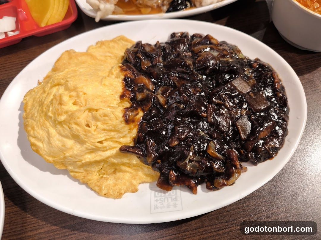 Braised Pork with Omelette