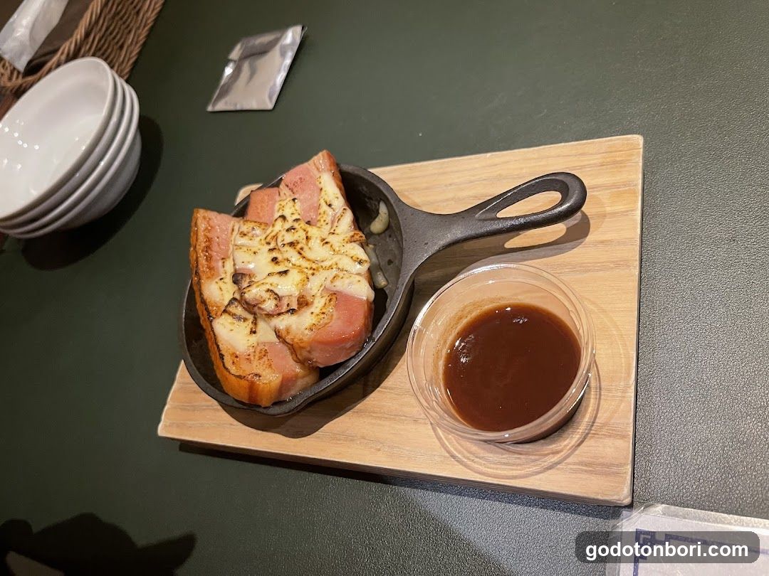 HUNTERS BAR in Namba OSAKA