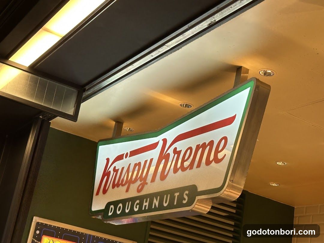 Krispy Kreme Namba City Shop - general
