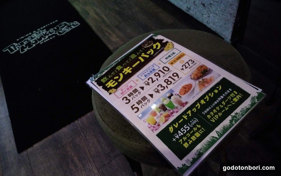 Darts＆Sports Bar ｜Three Monkeys Cafe Namba Dotonbori