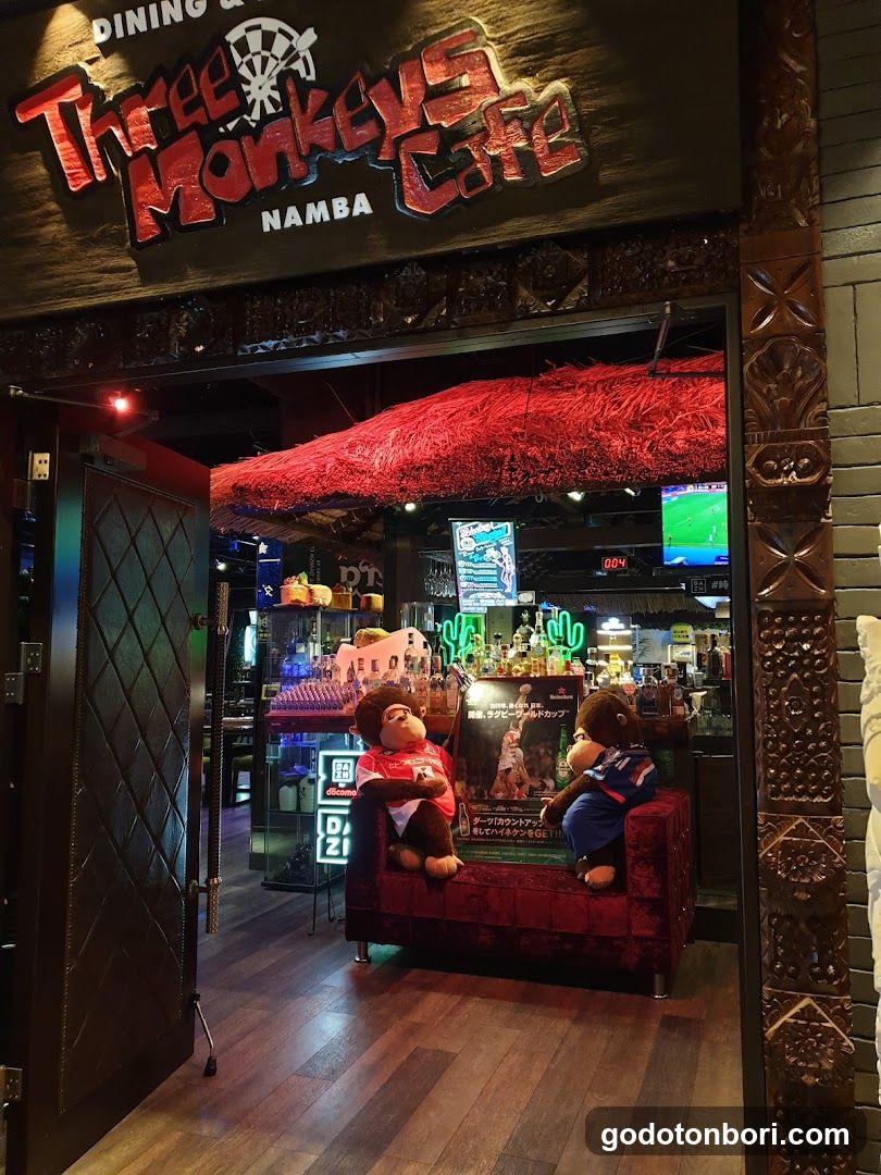 Darts＆Sports Bar ｜Three Monkeys Cafe Namba Dotonbori