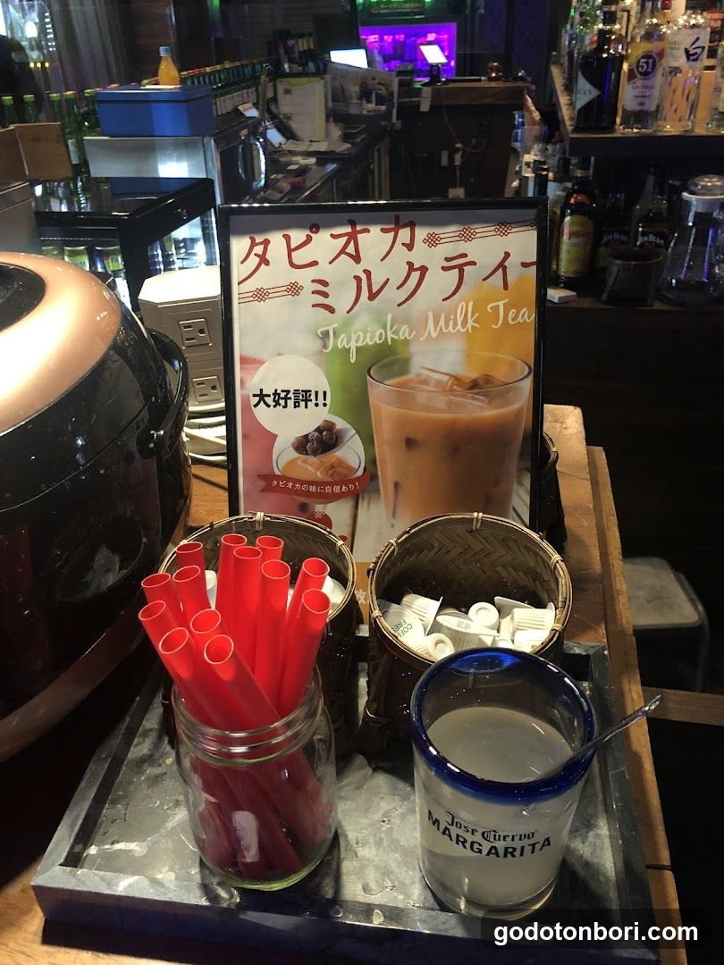 Darts＆Sports Bar ｜Three Monkeys Cafe Namba Dotonbori