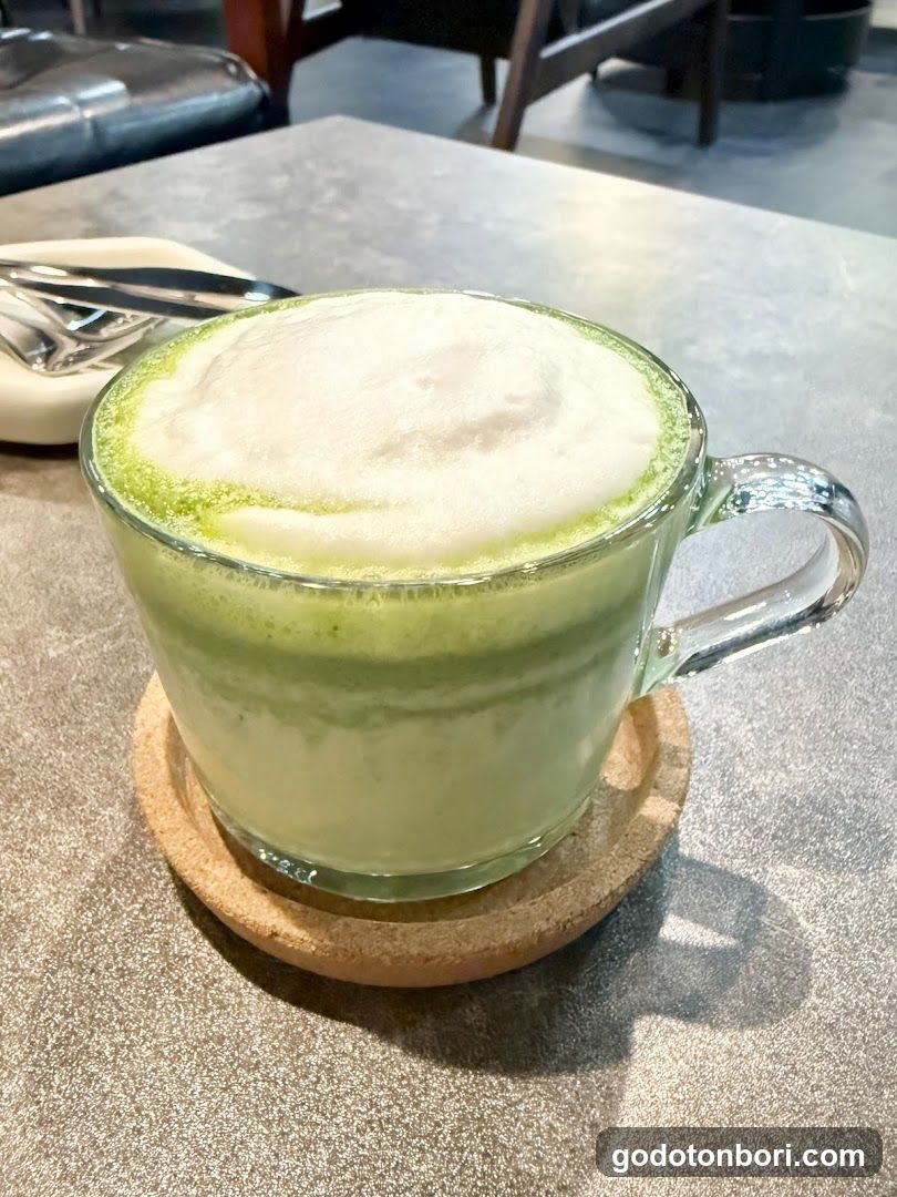 PLUS心斎橋・アメ村店 グリークヨーグルト×アサイーカフェ