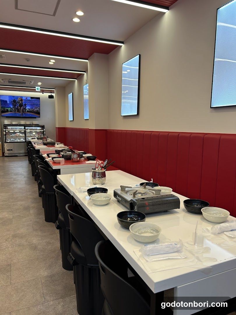 Wagyu and Seafood Ichiraku Dotonbori Branch