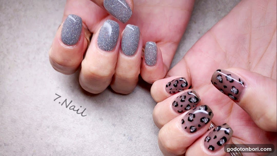 7.Nail Salon