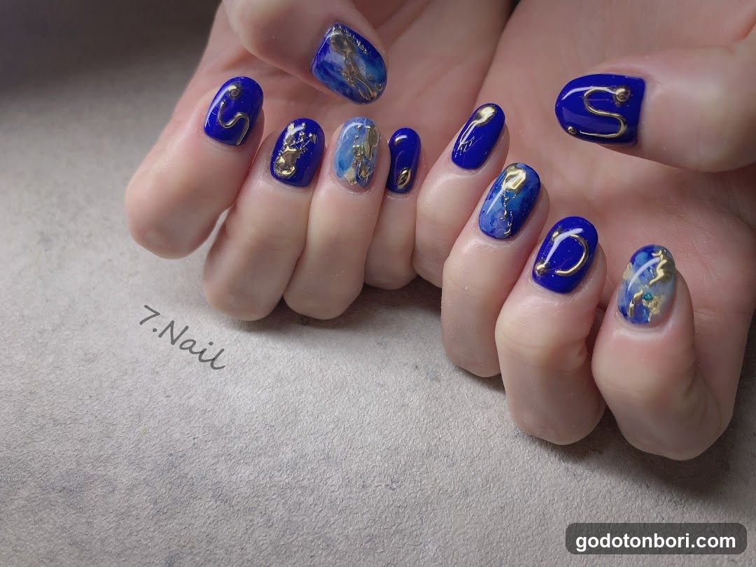 7.Nail Salon