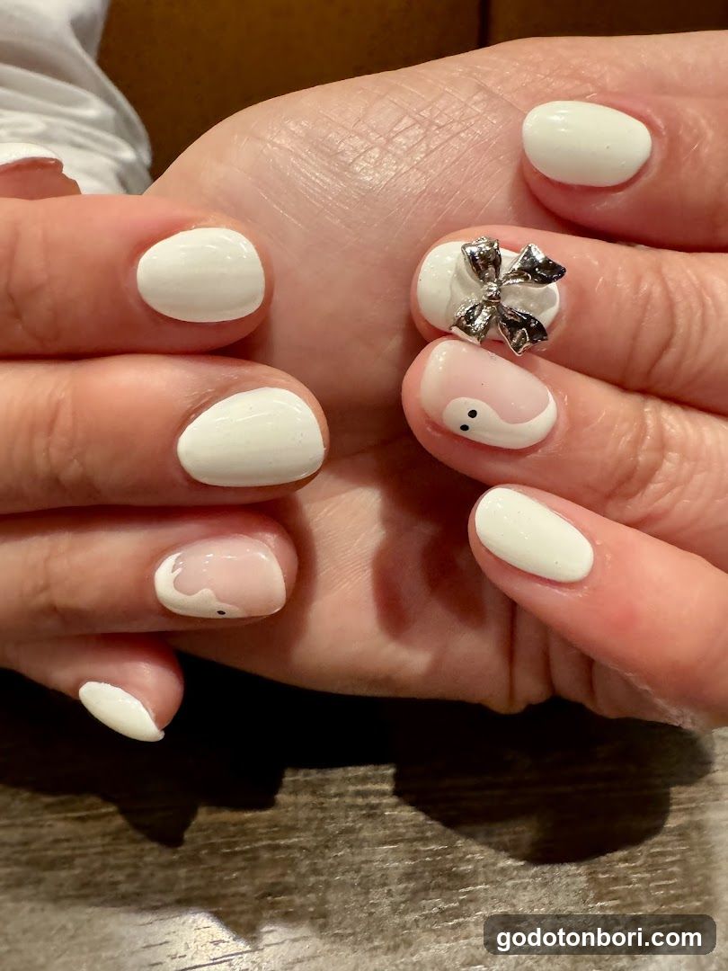 7.Nail Salon