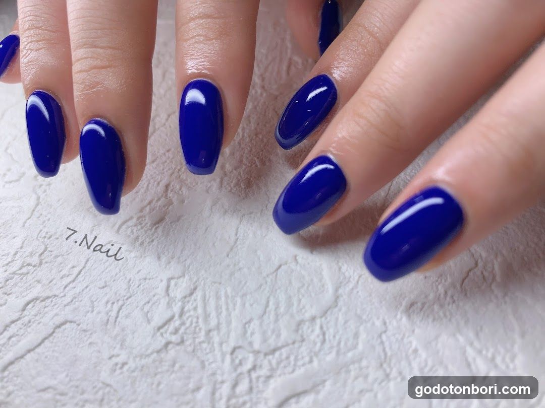 7.Nail Salon