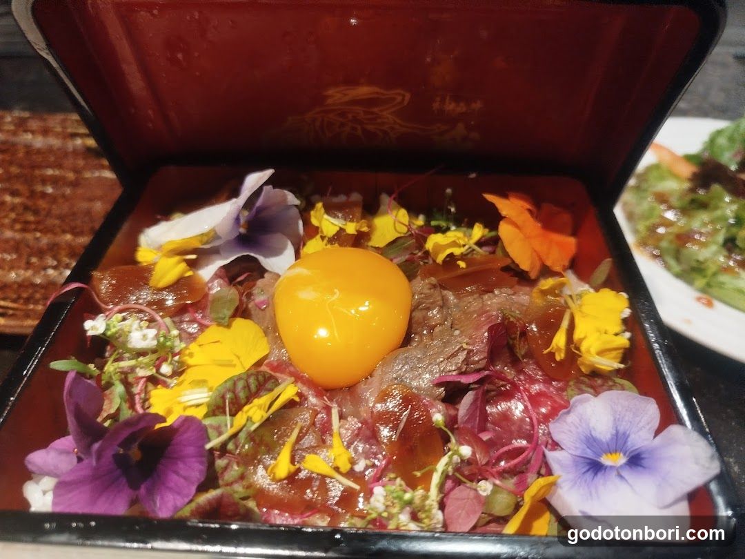 Edible Flower Beef Bowl