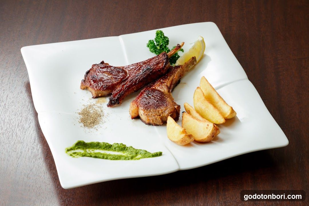 HIMALAYAN KITCHEN Shinsaibashi BIGSTEP 3F