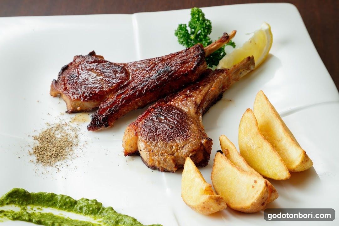 HIMALAYAN KITCHEN Shinsaibashi BIGSTEP 3F