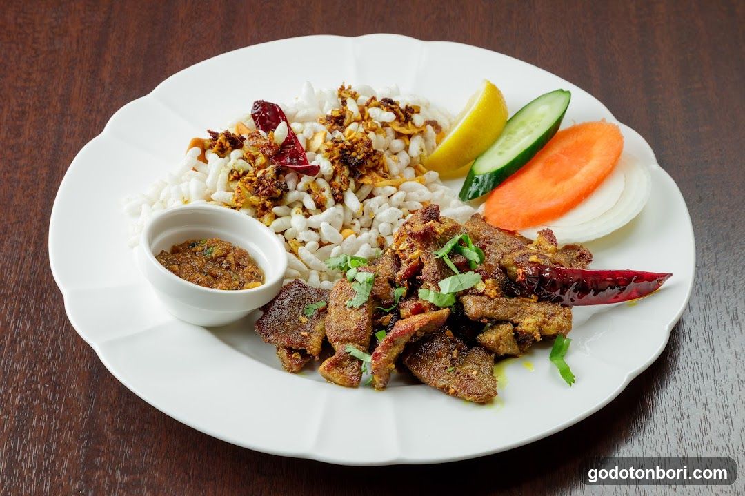 HIMALAYAN KITCHEN Shinsaibashi BIGSTEP 3F