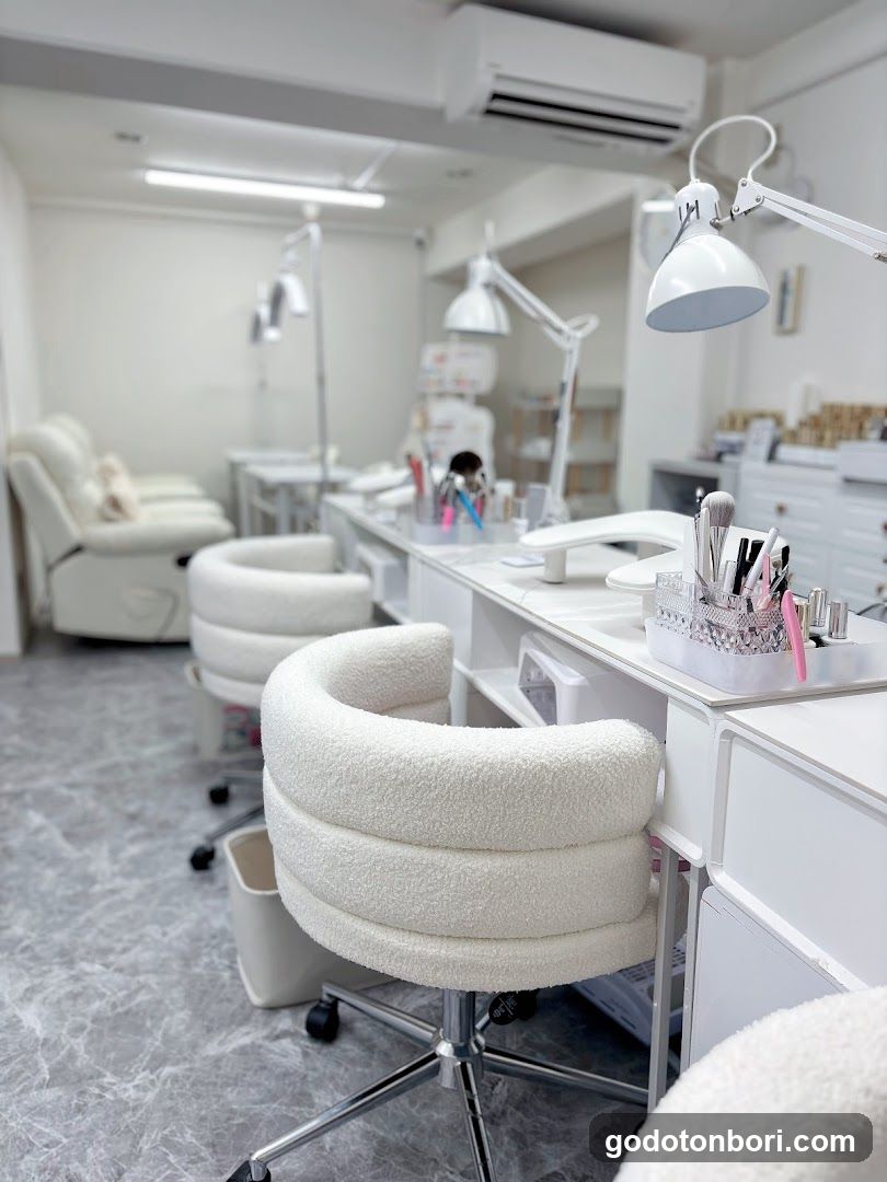 Nova Nail Namba
