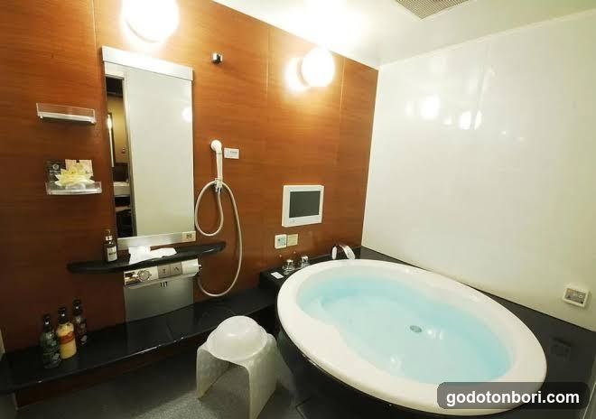 Hotel K6 Osaka Namba