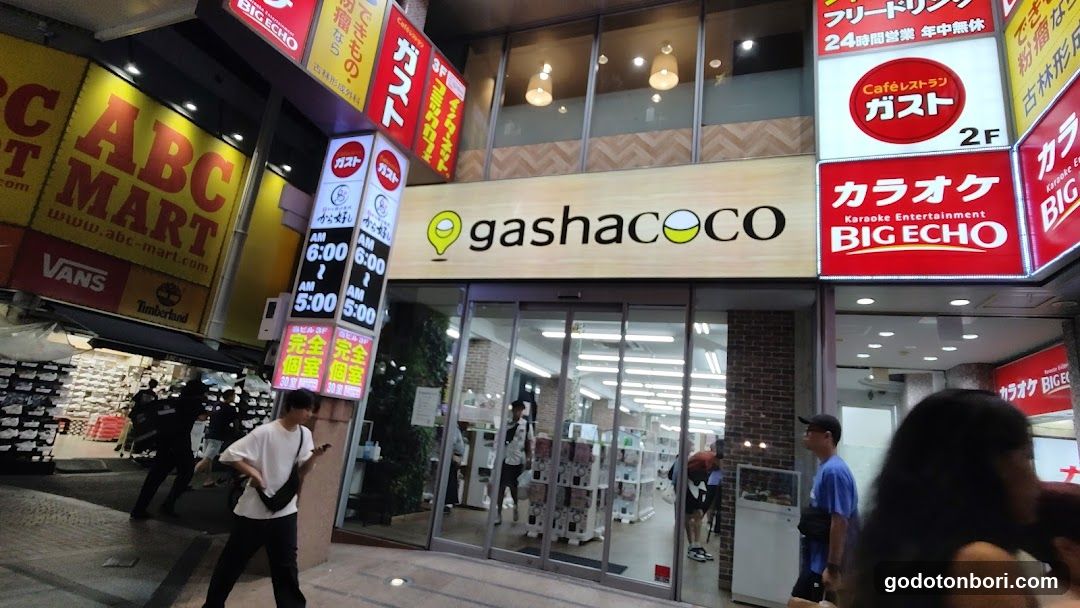 gashacoco Namba Ebisu Bashi-Suji (Capsule Toy Store)