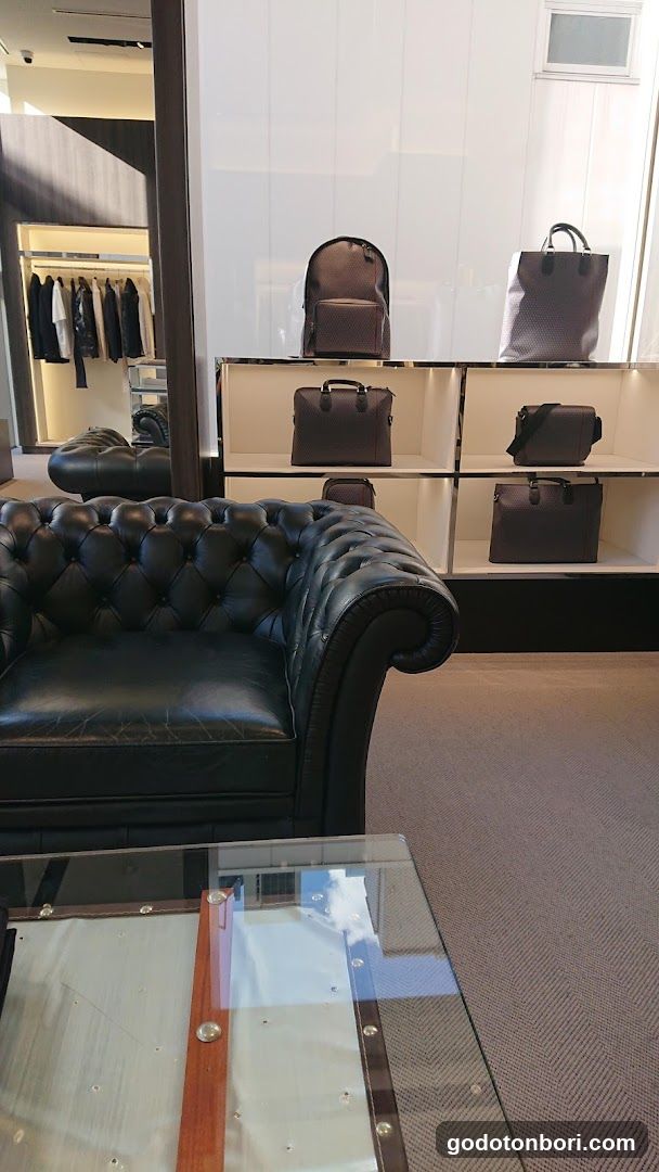 dunhill Shinsaibashi