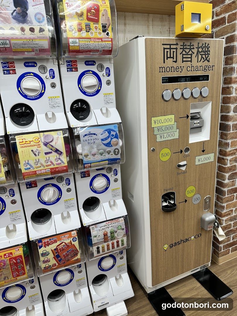 gashacoco Namba Ebisu Bashi-Suji (Capsule Toy Store)