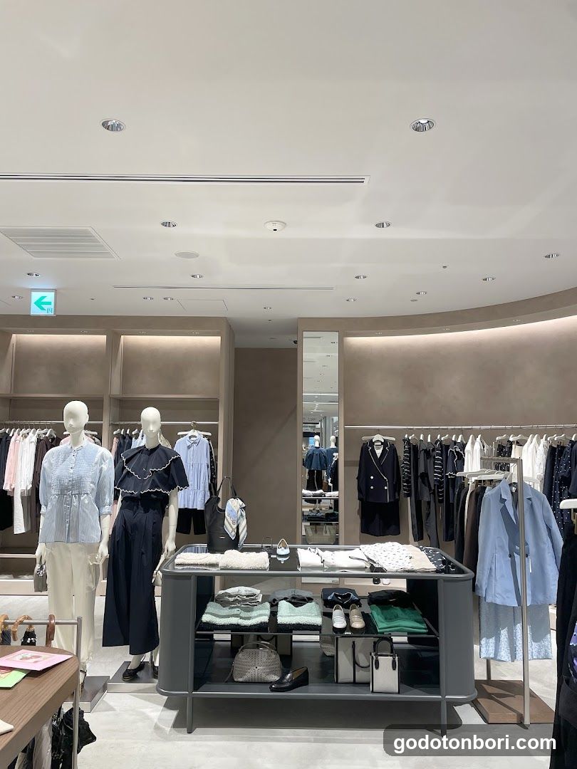 UNITED ARROWS SHINSAIBASHI