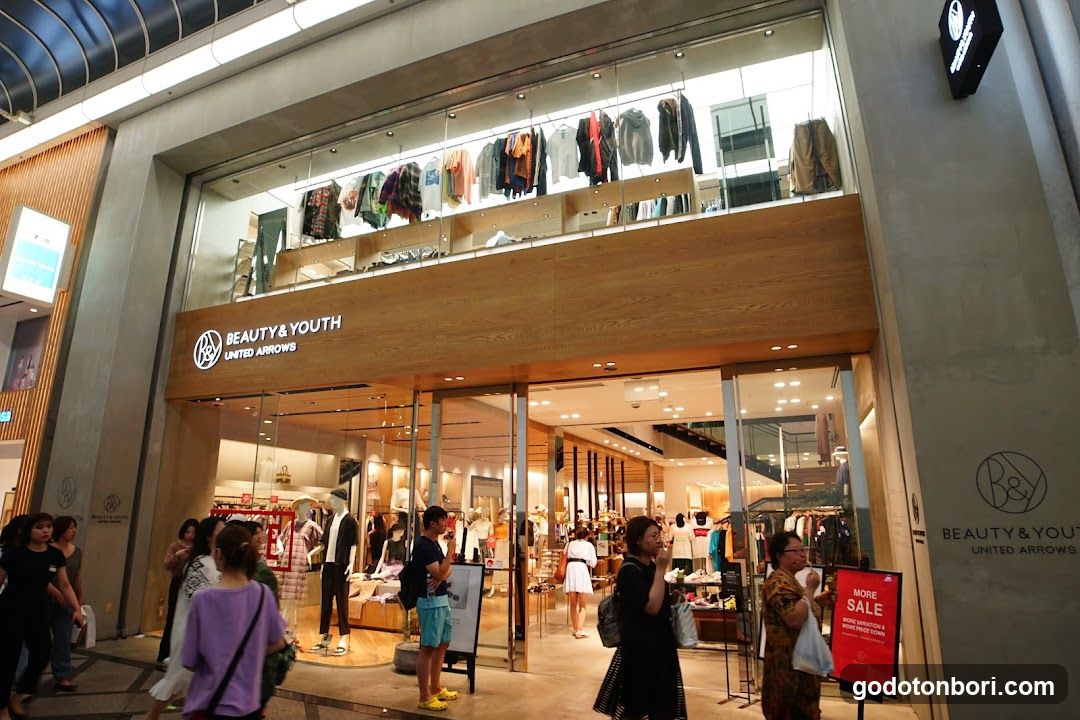 UNITED ARROWS SHINSAIBASHI