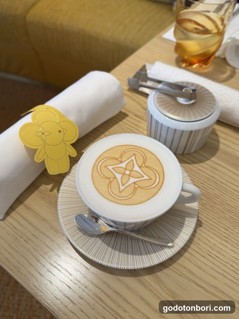 LE CAFE V