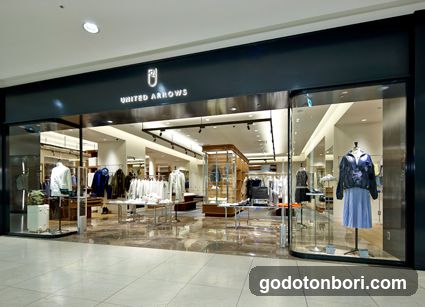 UNITED ARROWS SHINSAIBASHI