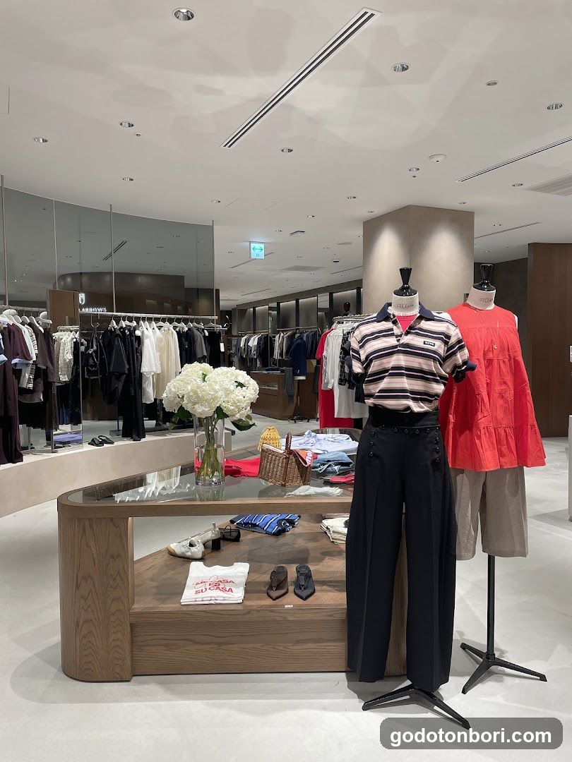UNITED ARROWS SHINSAIBASHI