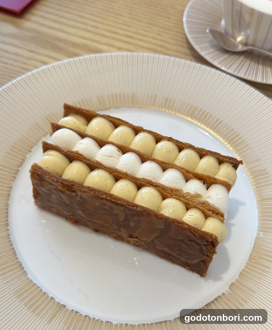 LE CAFE V