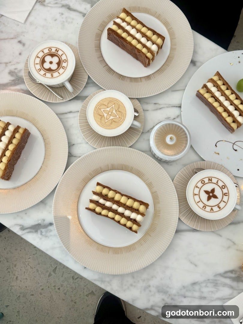 LE CAFE V