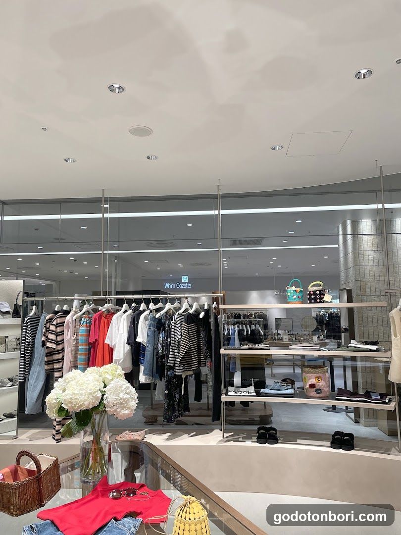 UNITED ARROWS SHINSAIBASHI