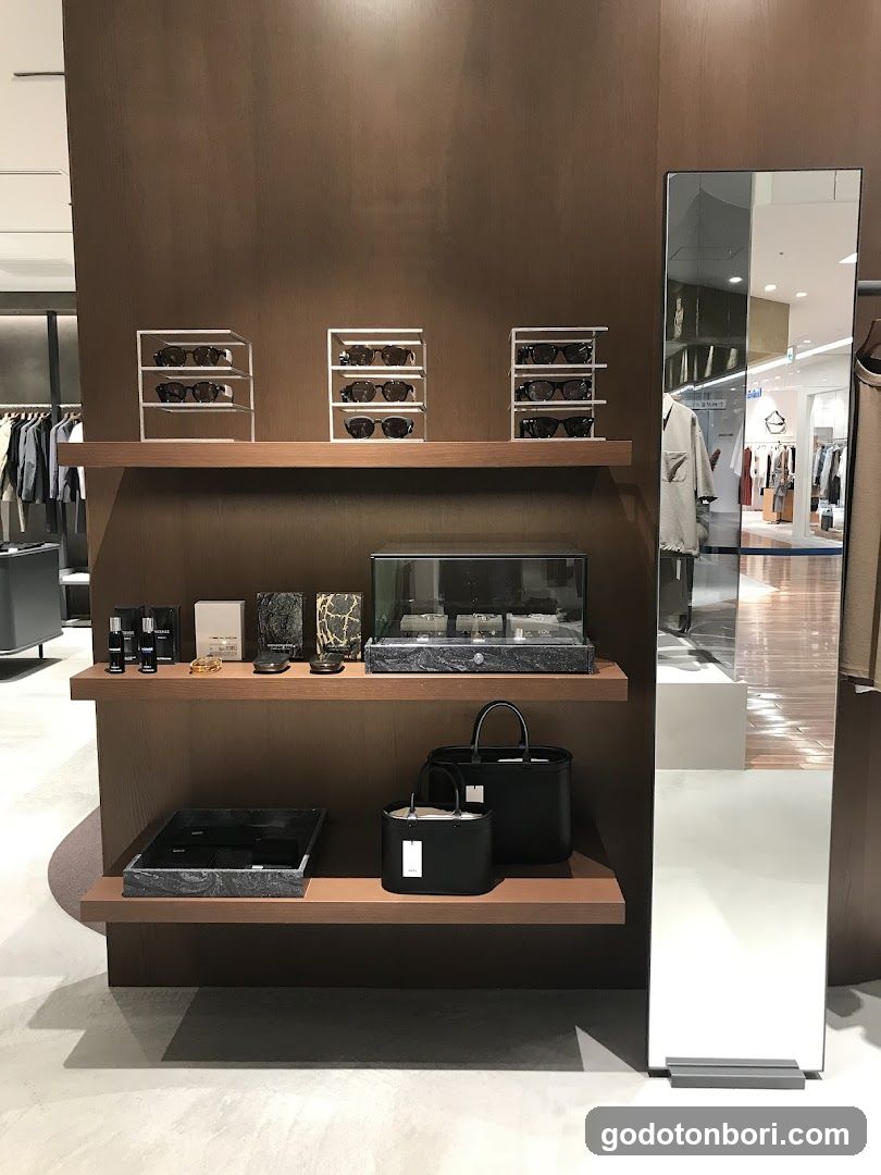 UNITED ARROWS SHINSAIBASHI