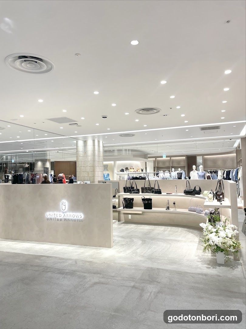 UNITED ARROWS SHINSAIBASHI