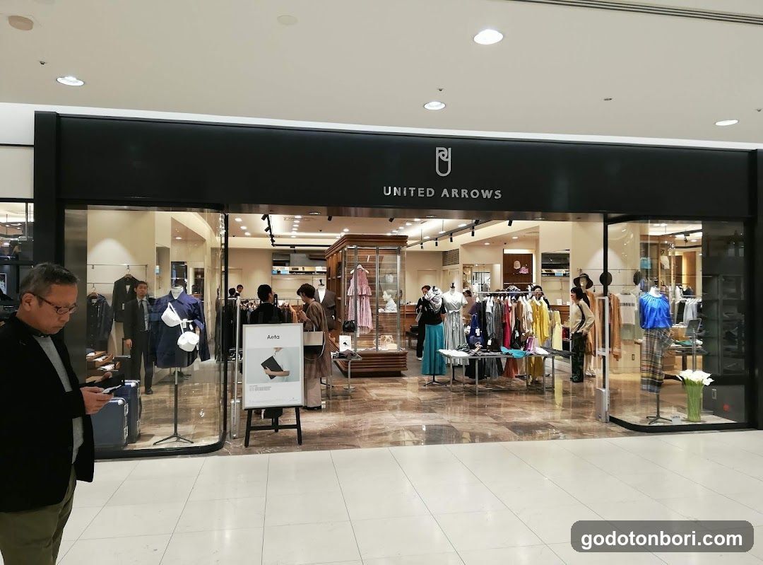 UNITED ARROWS SHINSAIBASHI
