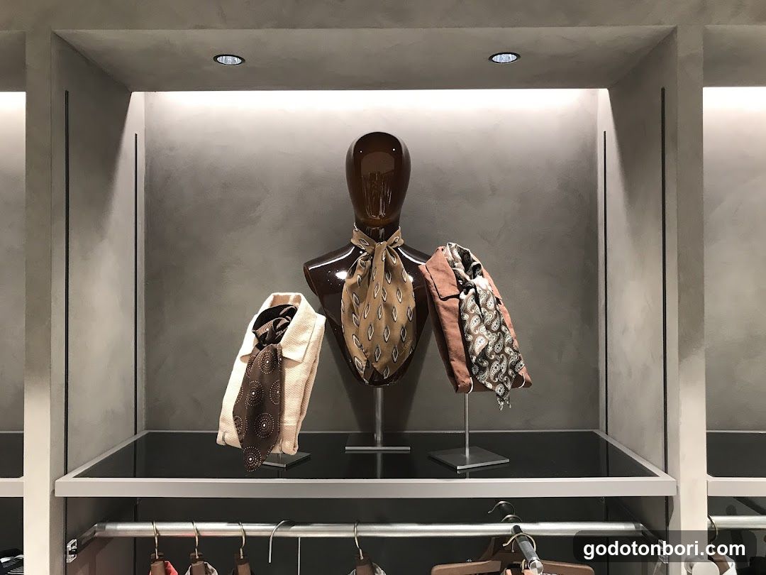 UNITED ARROWS SHINSAIBASHI