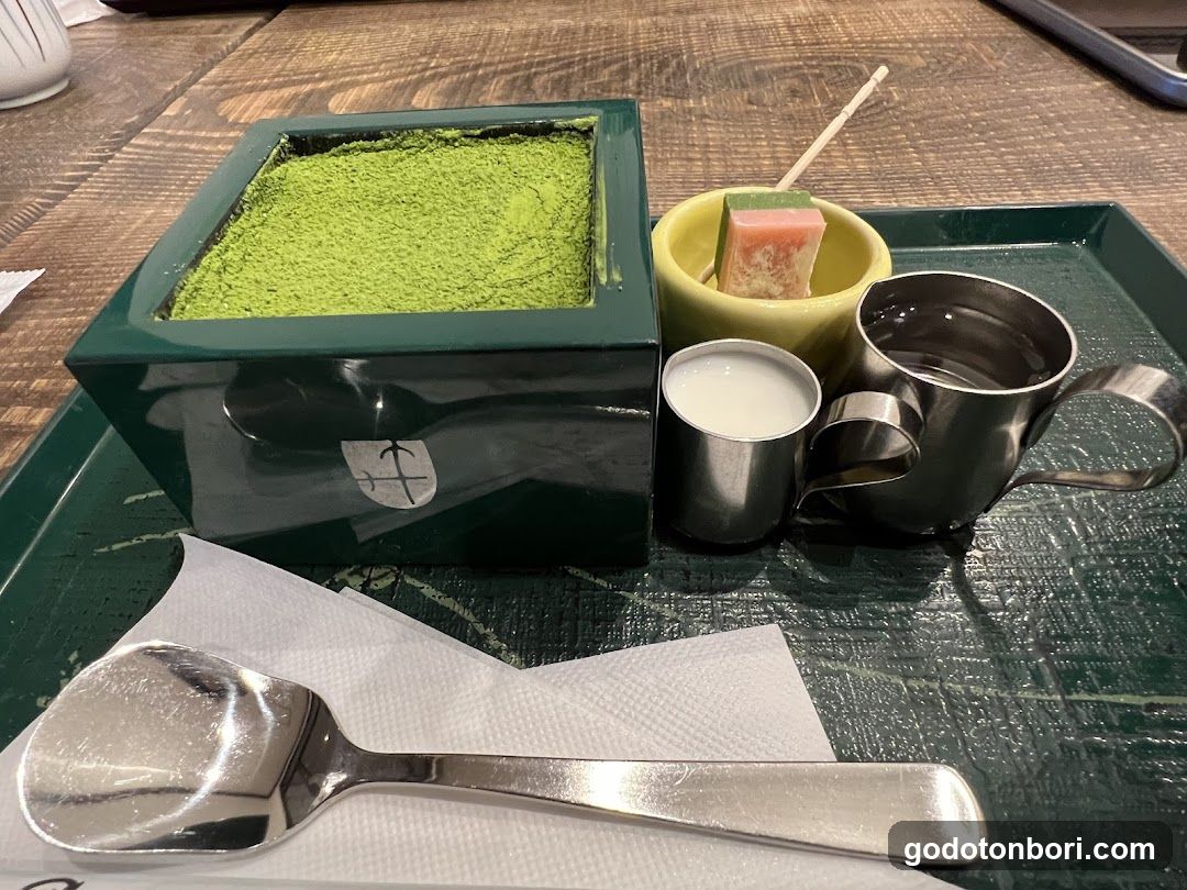 宇治抹茶冰淇淋