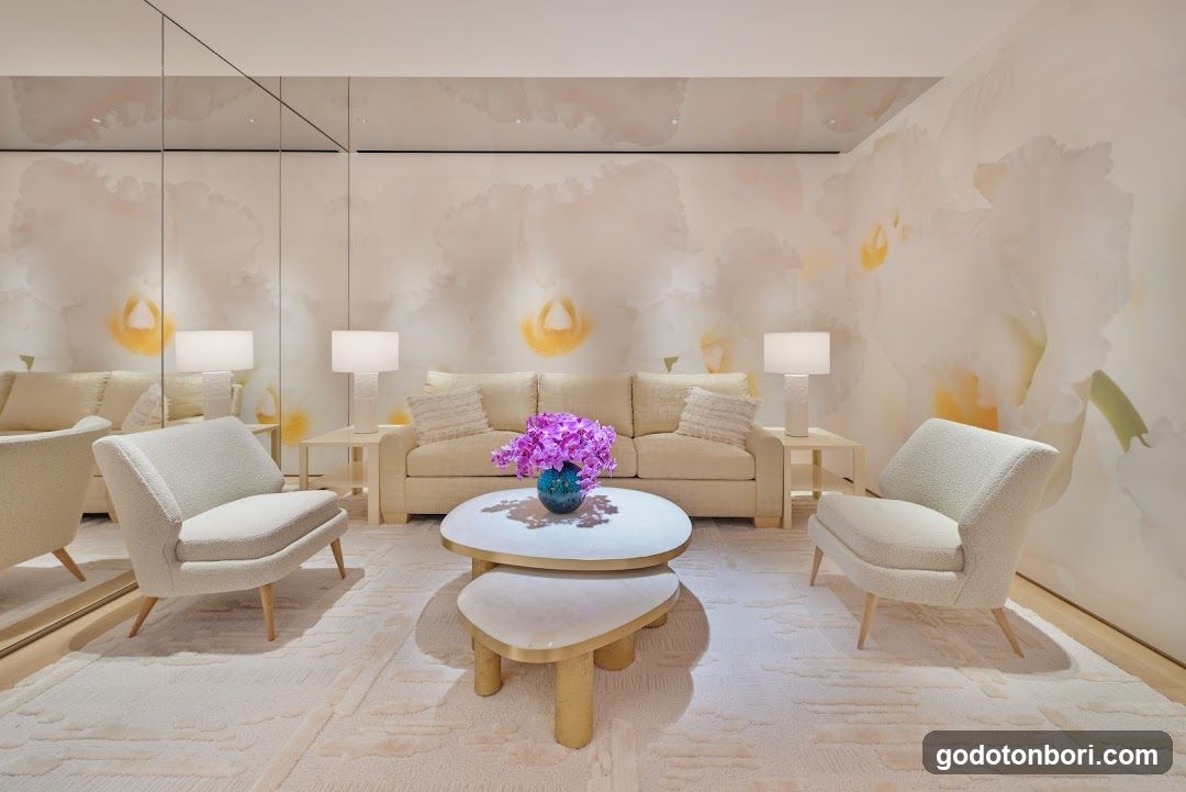 Tiffany & Co. Osaka Takashimaya Store, 1st Floor