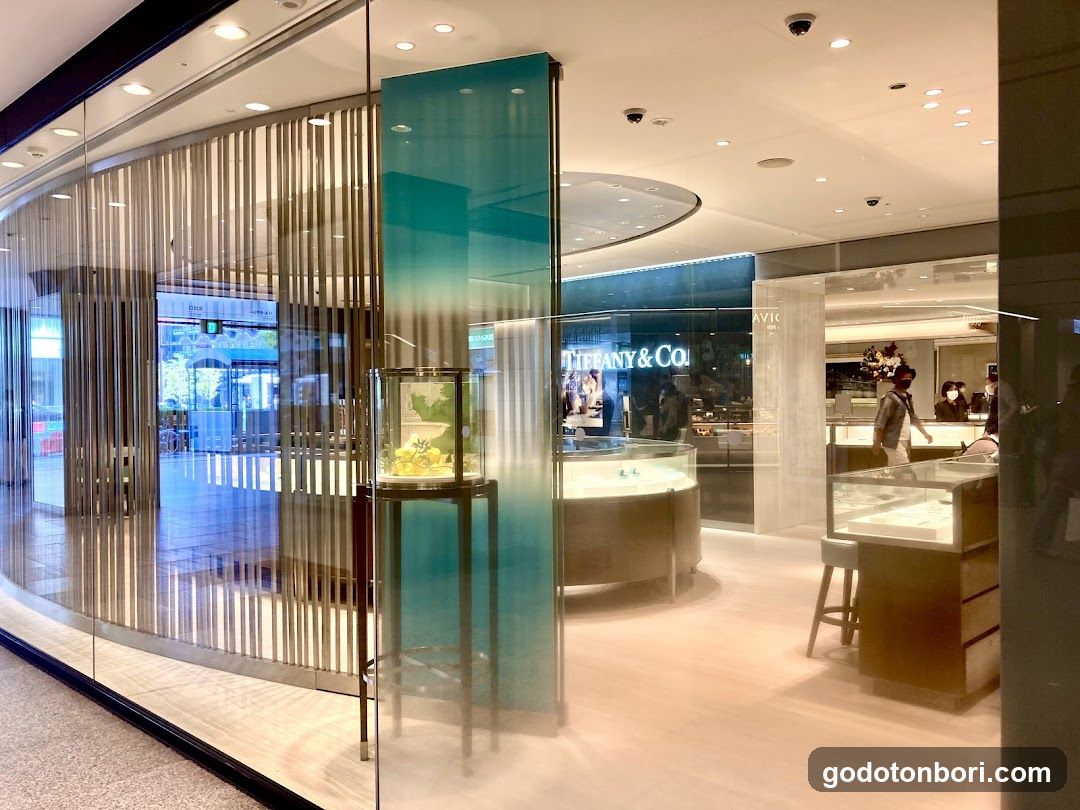 Tiffany & Co. Osaka Takashimaya Store, 1st Floor