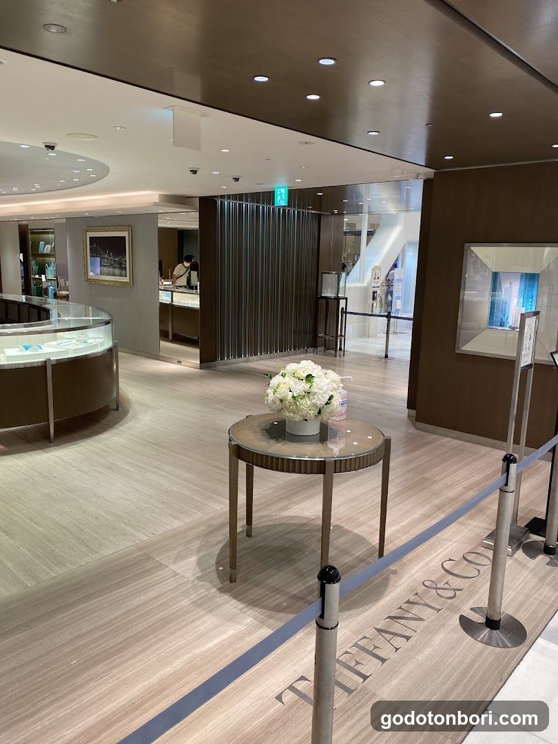 Tiffany & Co. Osaka Takashimaya Store, 1st Floor