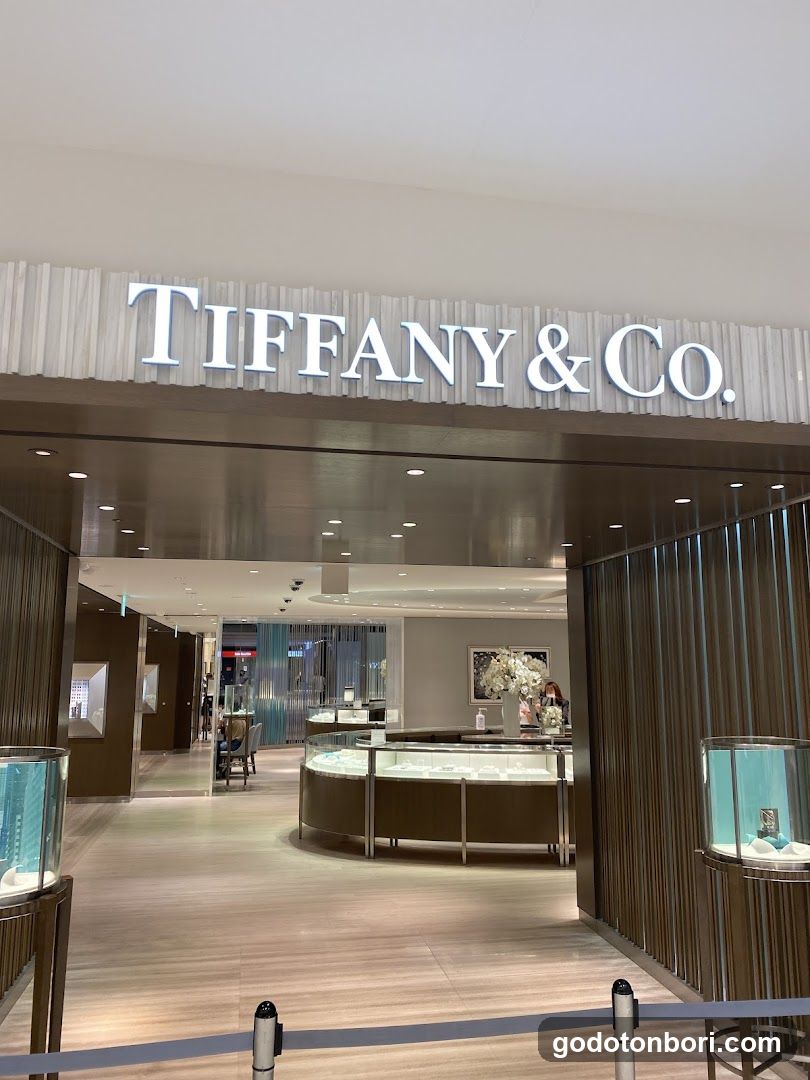 Tiffany & Co. Osaka Takashimaya Store, 1st Floor