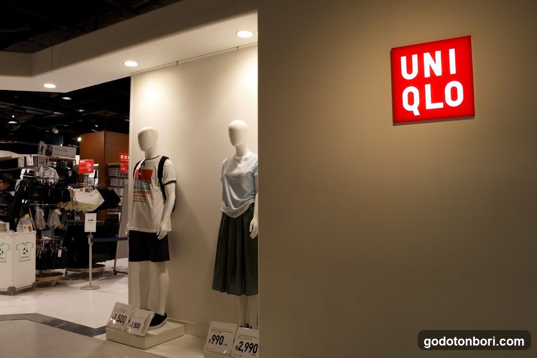 Uniqlo Namba store