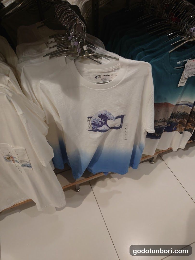 Uniqlo Namba store
