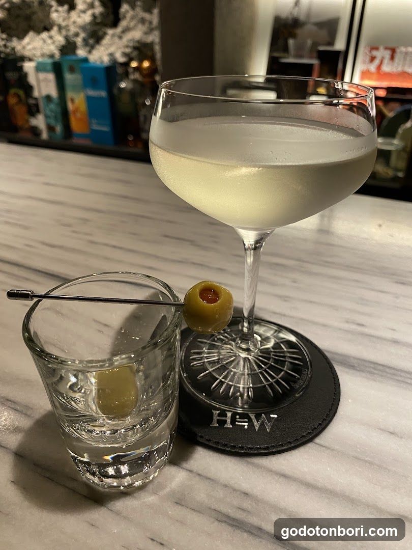 Hollow Bar