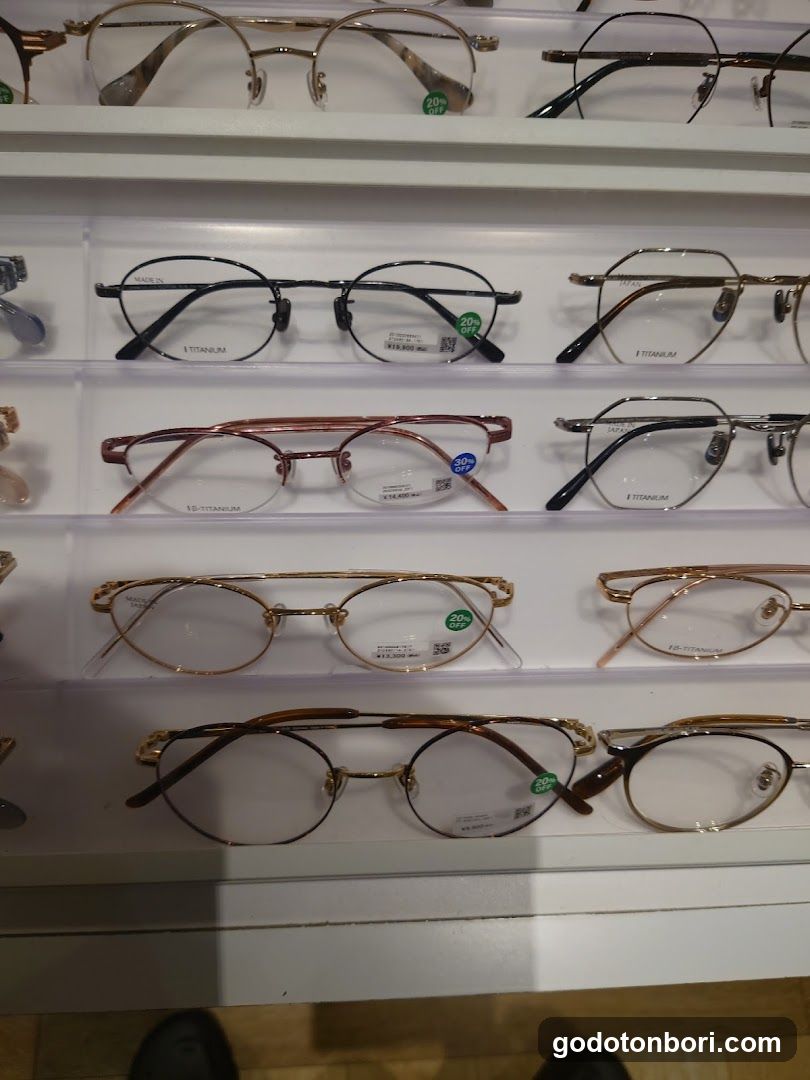 Zoff Namba Marui Store
